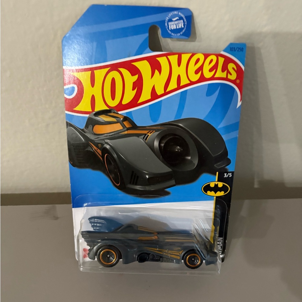 NWT dark gray Hot Wheels Batmobile 3/5 in series